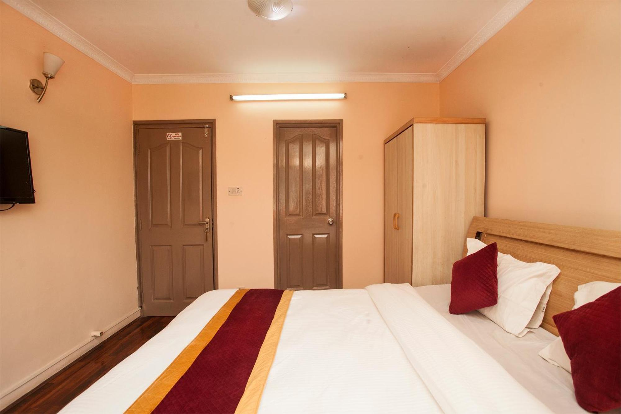 Hotel Mountain Gateway Kathmandu Exterior photo
