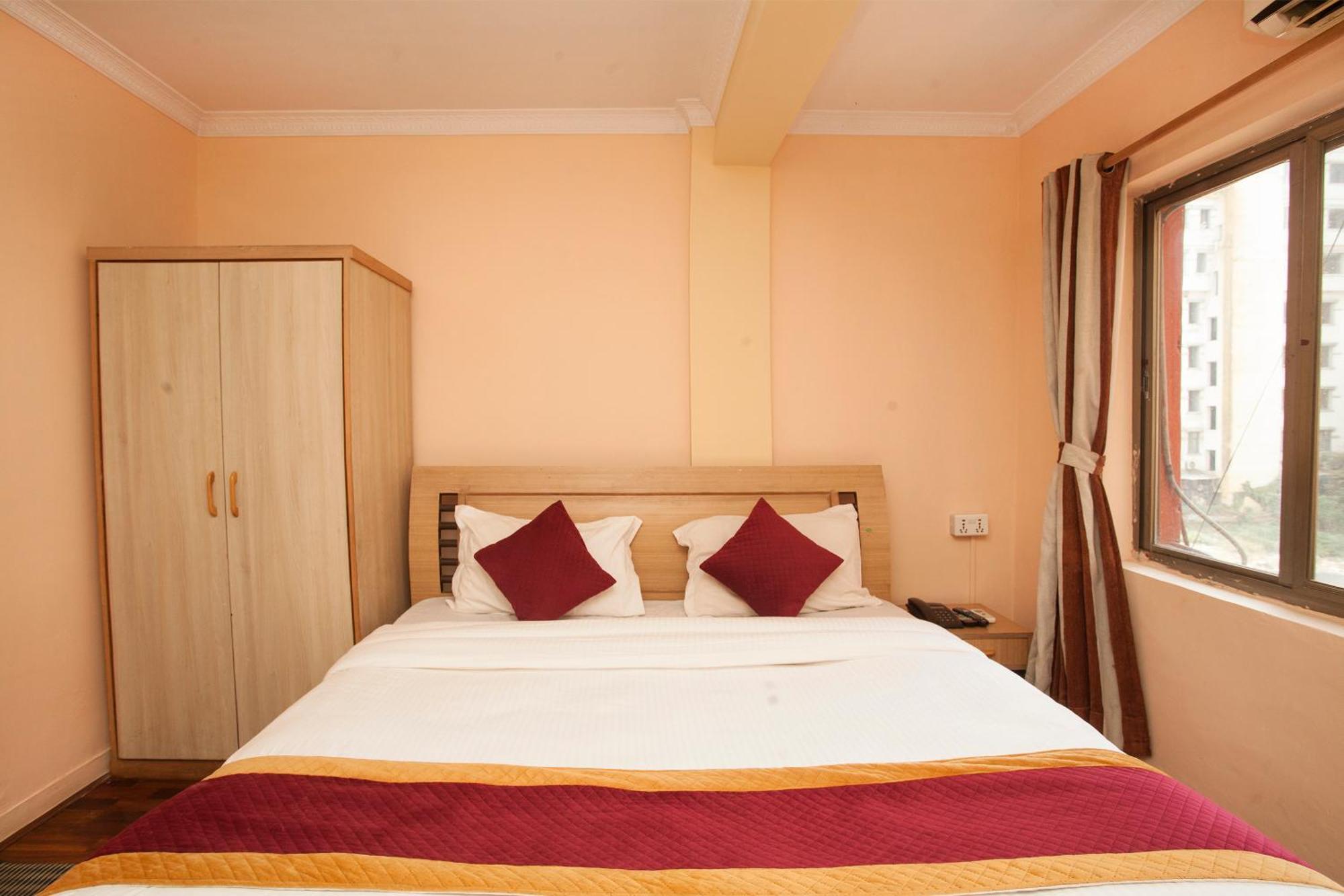 Hotel Mountain Gateway Kathmandu Exterior photo