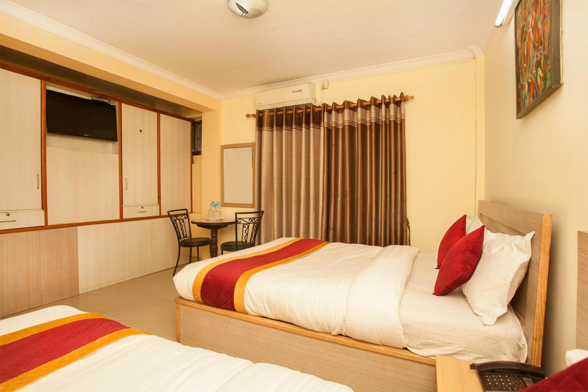 Hotel Mountain Gateway Kathmandu Exterior photo